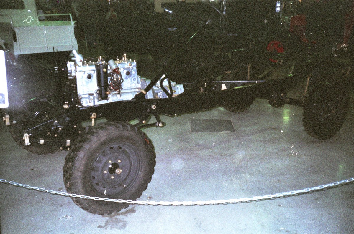 02-350   ГАЗ-61  Шасси.jpg