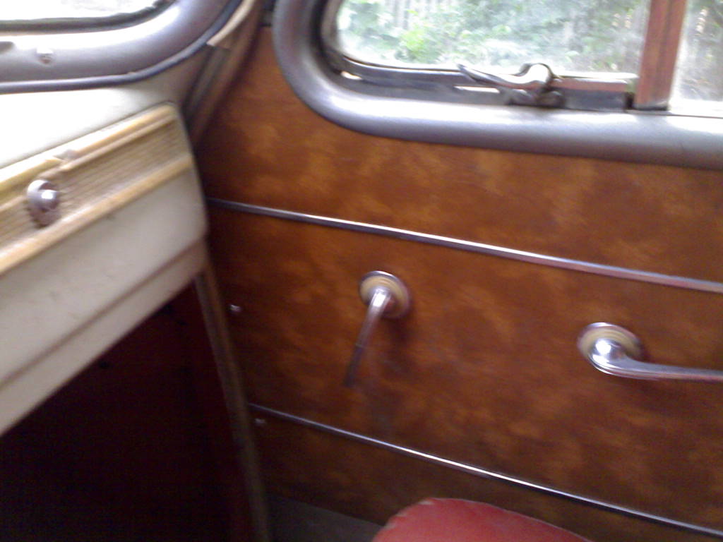 19052010974.jpg