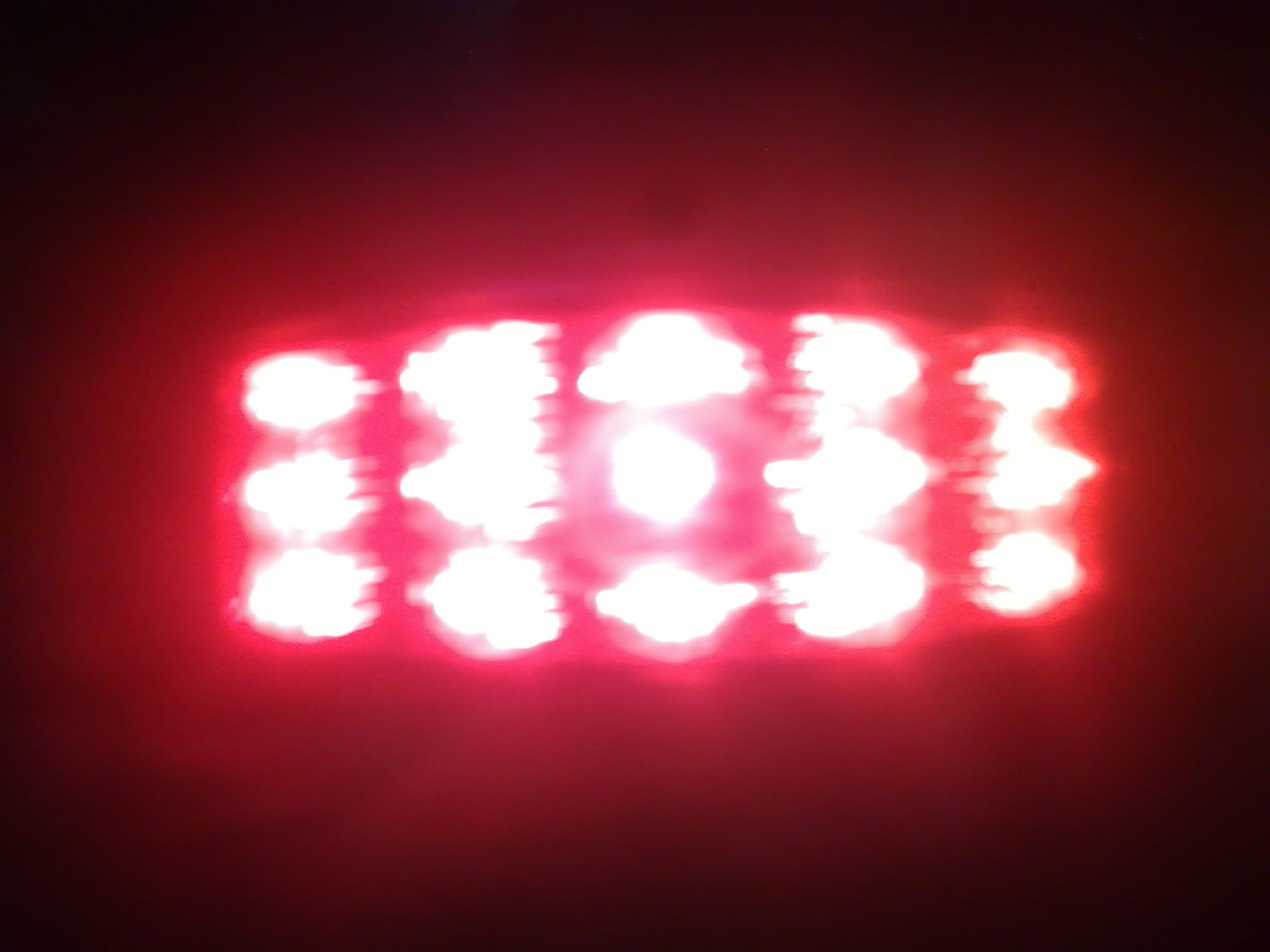 20022012043-001.jpg