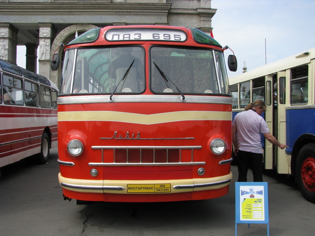 207-001.jpg