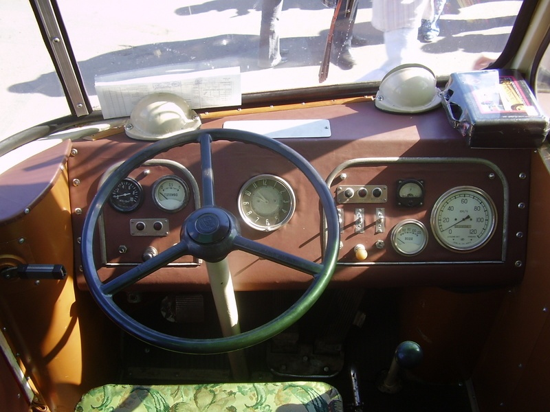 208-004.jpg