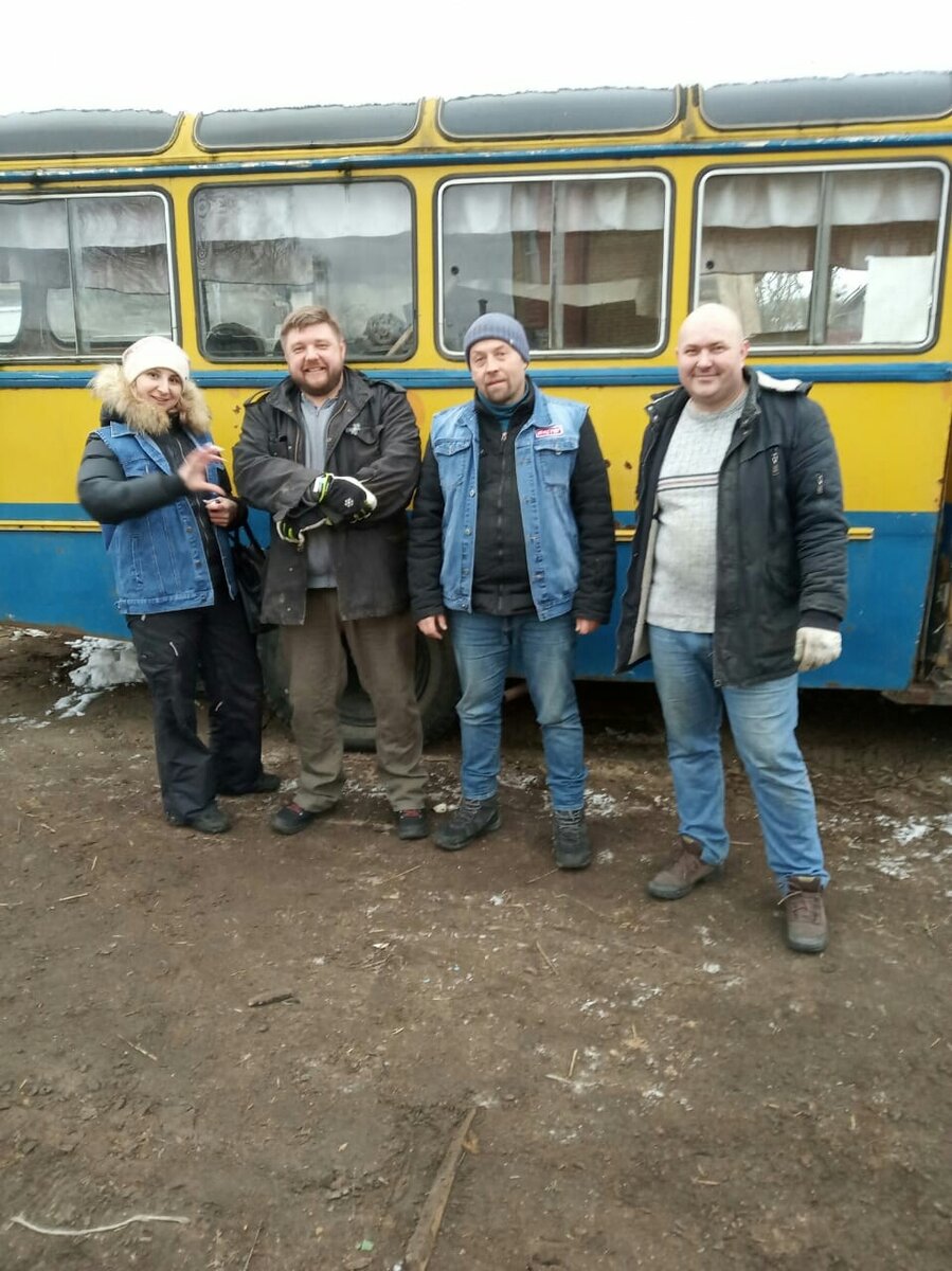 3hDsoAjUbTM.jpg