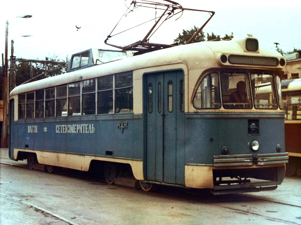 438063.jpg