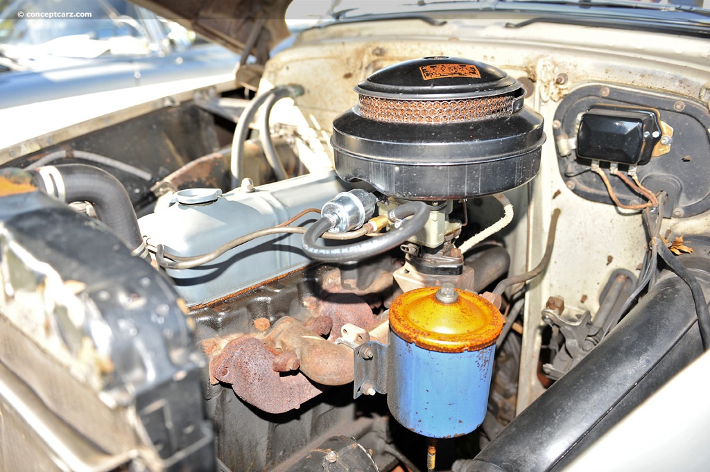 51-Chevy-Deluxe-Sedan-DV-10-AACA_e01.jpg