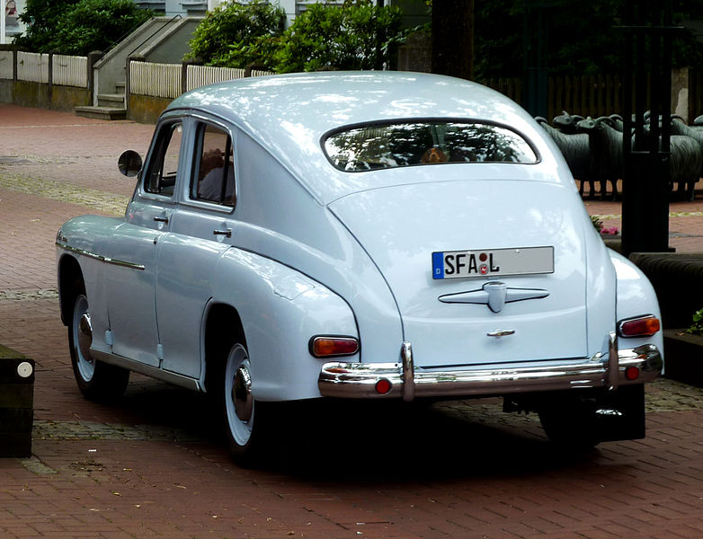 782px-Oldtimer_Warszawa_(05).jpg