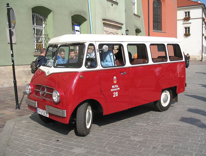 794px-nysa_n59m_in_krakc3b3w_-_bus_stop.jpg
