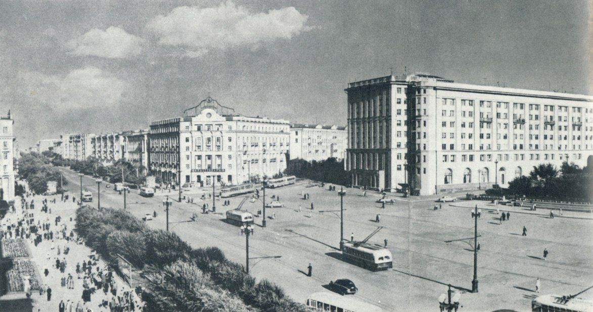 Челябиск пл. Революции 1950.jpg