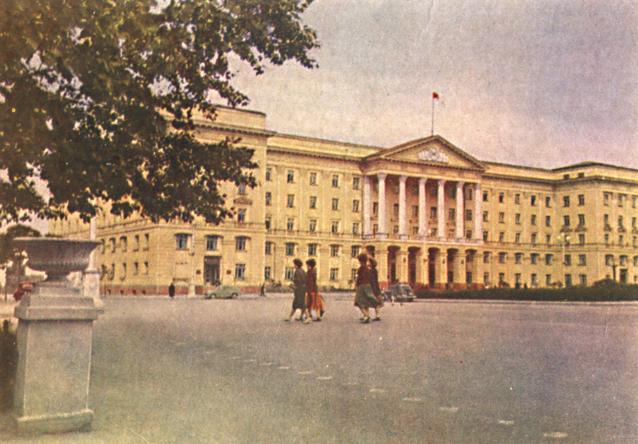 Дом советов. 1962 г.jpg