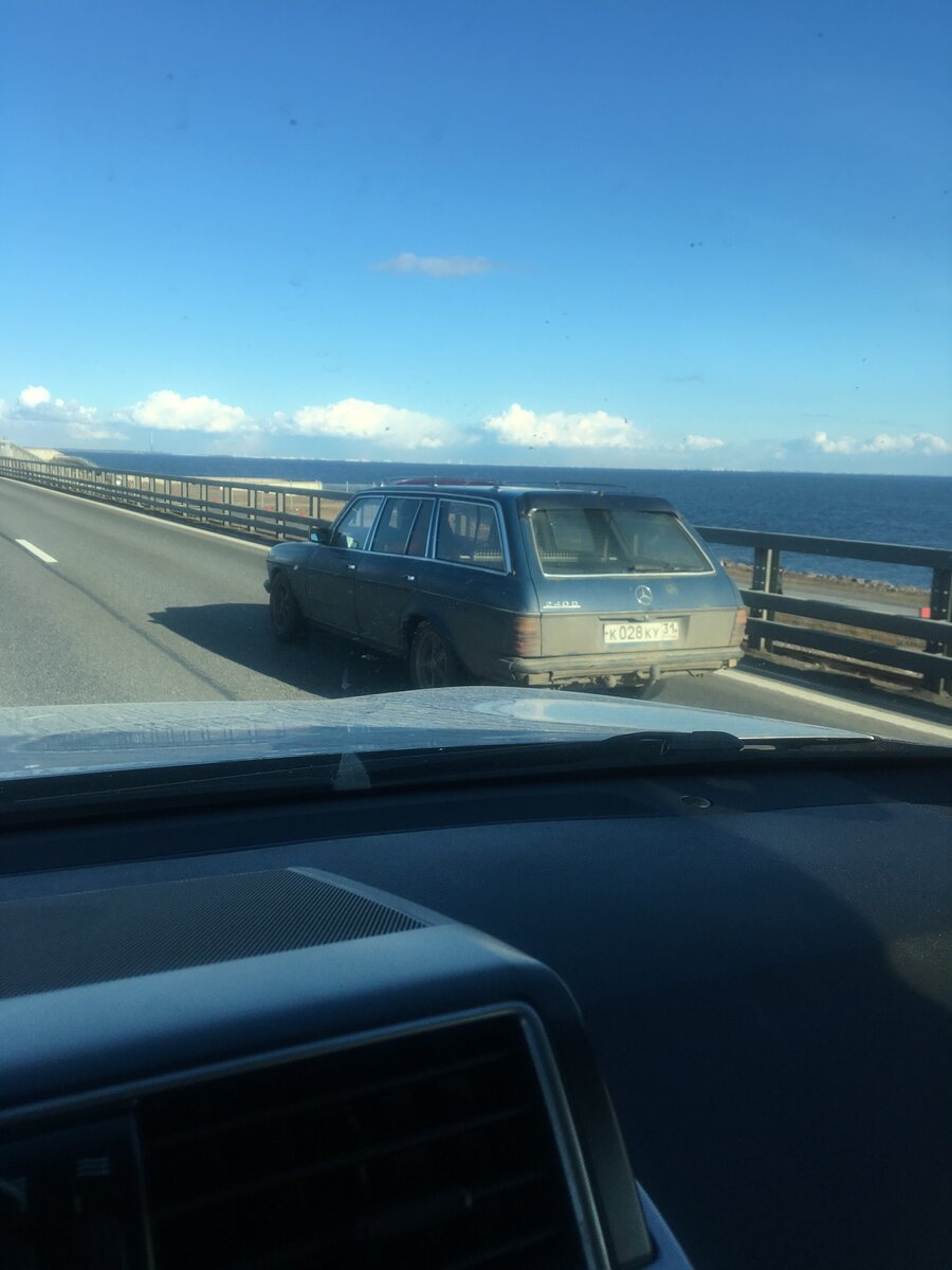 E7529516-0F35-4C1D-8223-BAAD223918D3.jpeg