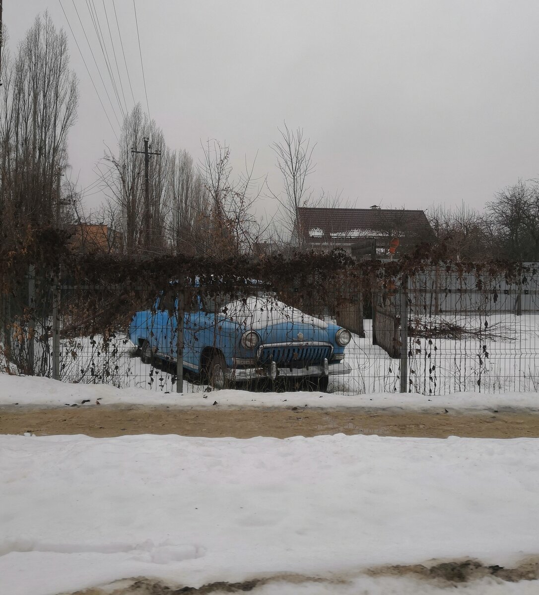 Газ-21 фас.jpg