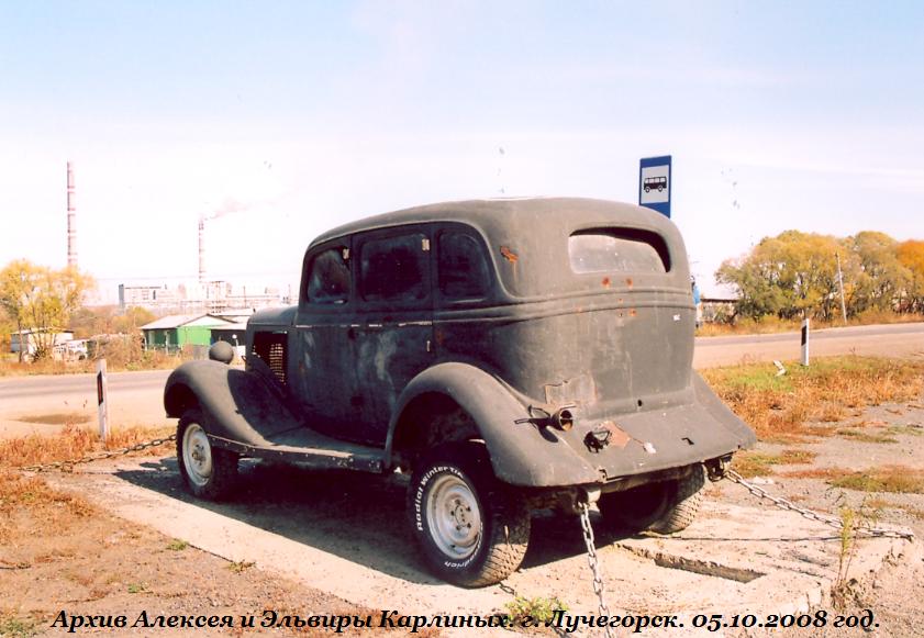 ГАЗ-М1 Лучегорск (сзади-сбоку).JPG