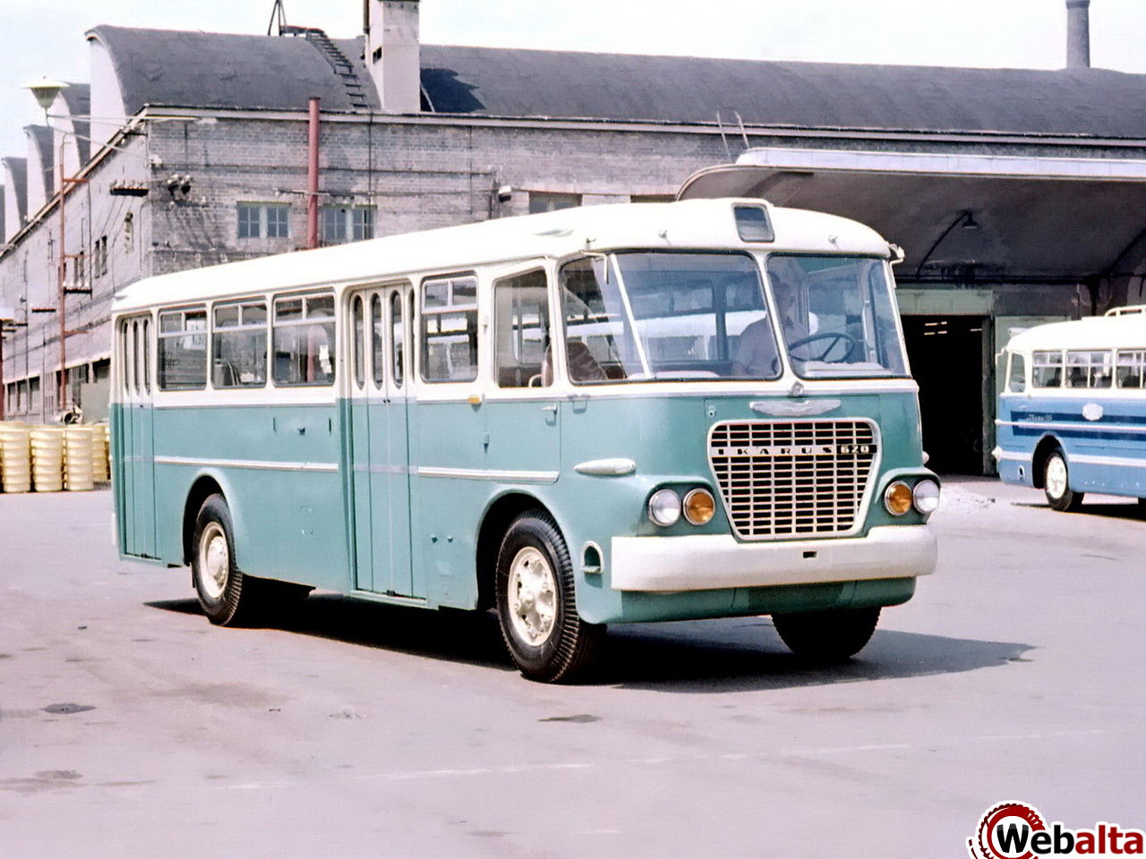 ikarus-620-1.jpg