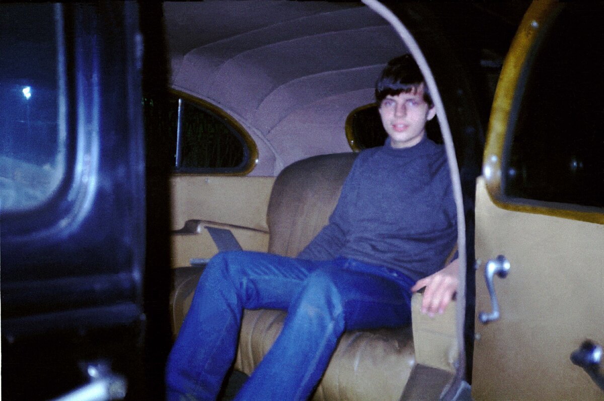 Я в ЗиС-101 А  зима 91-92 г.JPG