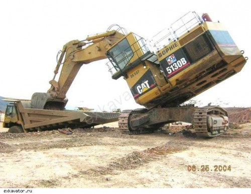 karernij_ekskavator_cat_5130b_big.jpg