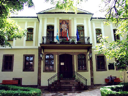 kashta-d-r-chomakov%20zlatyobo.jpg