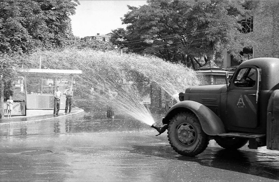 moscow-in-1963-vintage-photographs-by-gerald-bloncourt-28.jpg