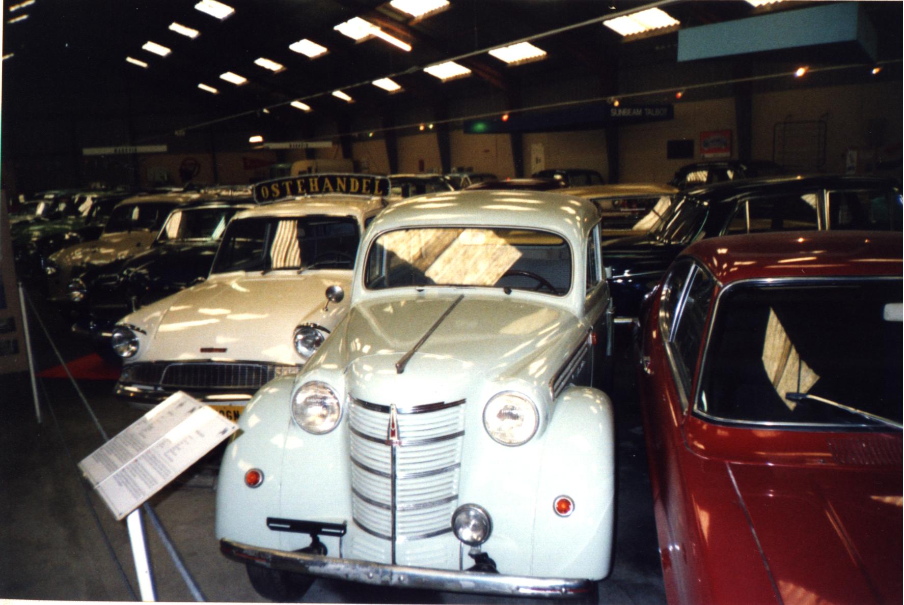Moskvich-401.jpg