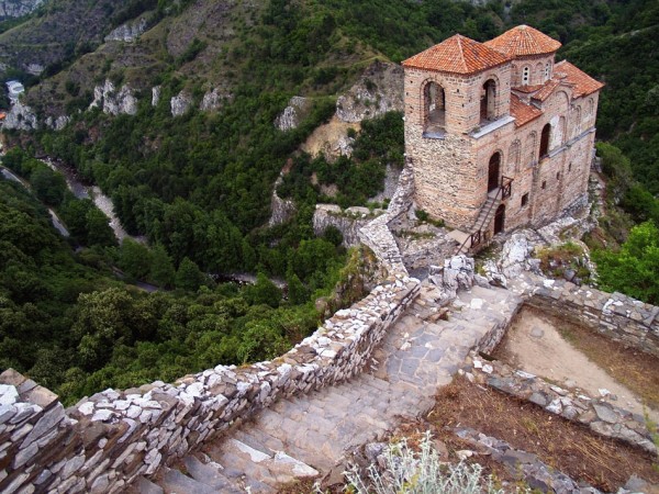 razlichno.com-Asenova-krepost-1-600x450.jpg