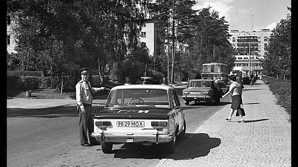 S00128-110039.jpg