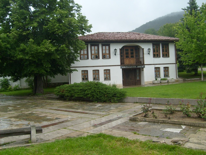 S6301750.JPG