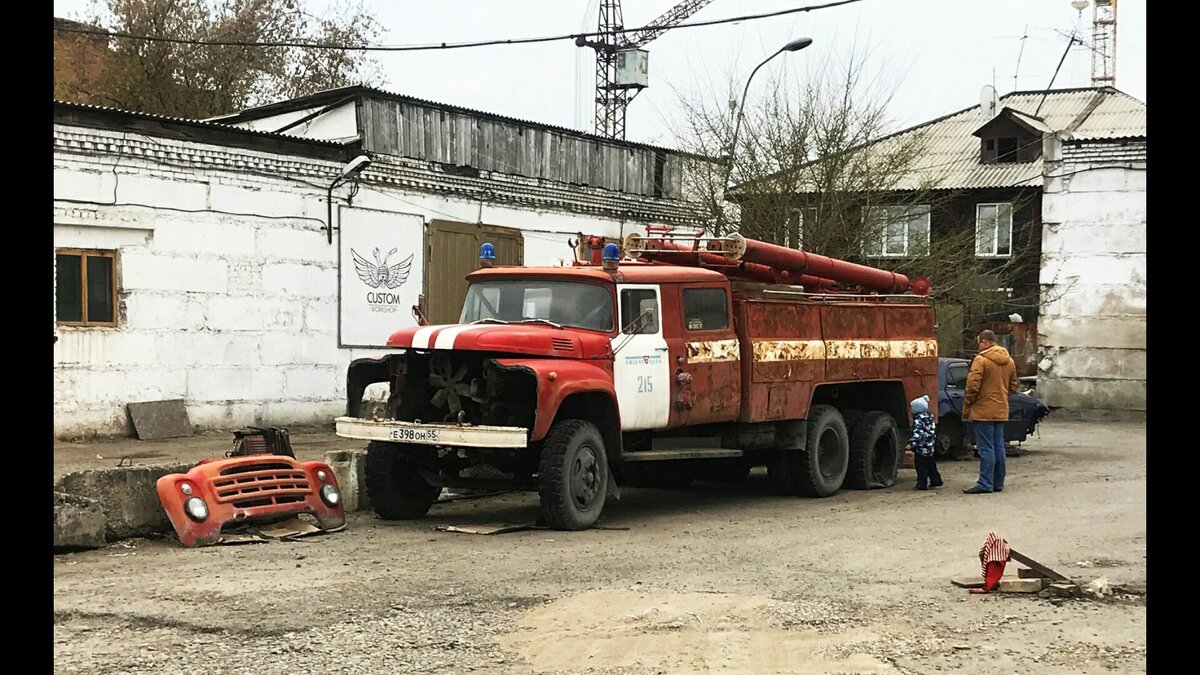 S90604-142510.jpg