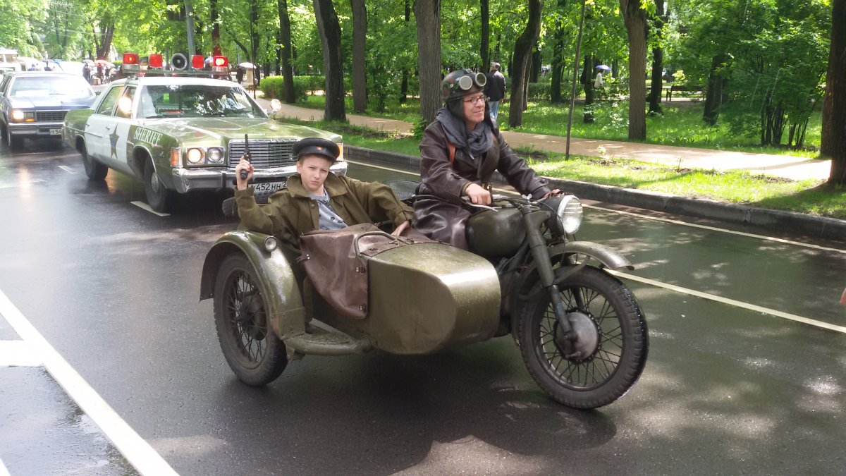 Саша с сыном.jpg