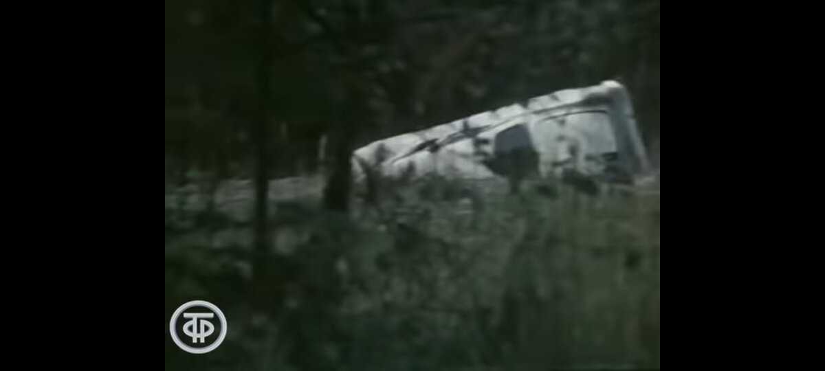 Screenshot_20221205-215120_YouTube.jpg