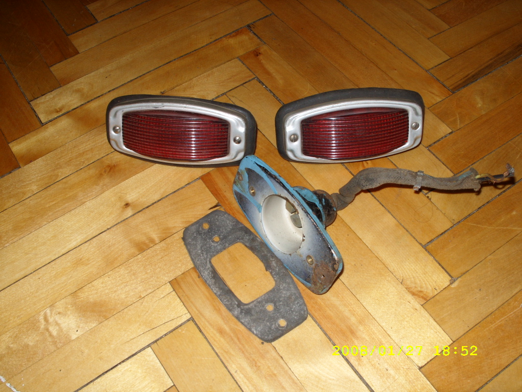 SS850454.JPG