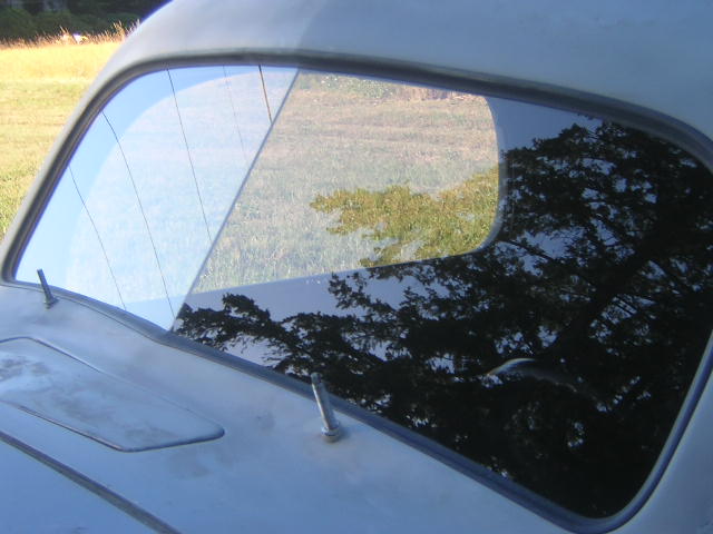 V Butt Glass Windshield.JPG