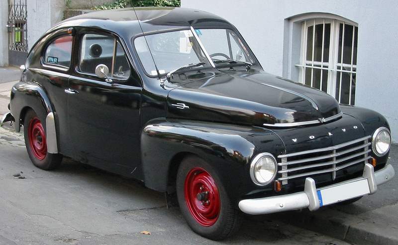 Volvo_pv444_v_sst.jpg