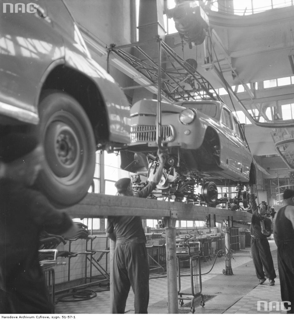Warszawa-M20-PIC_51-57-1-943x1024.jpg